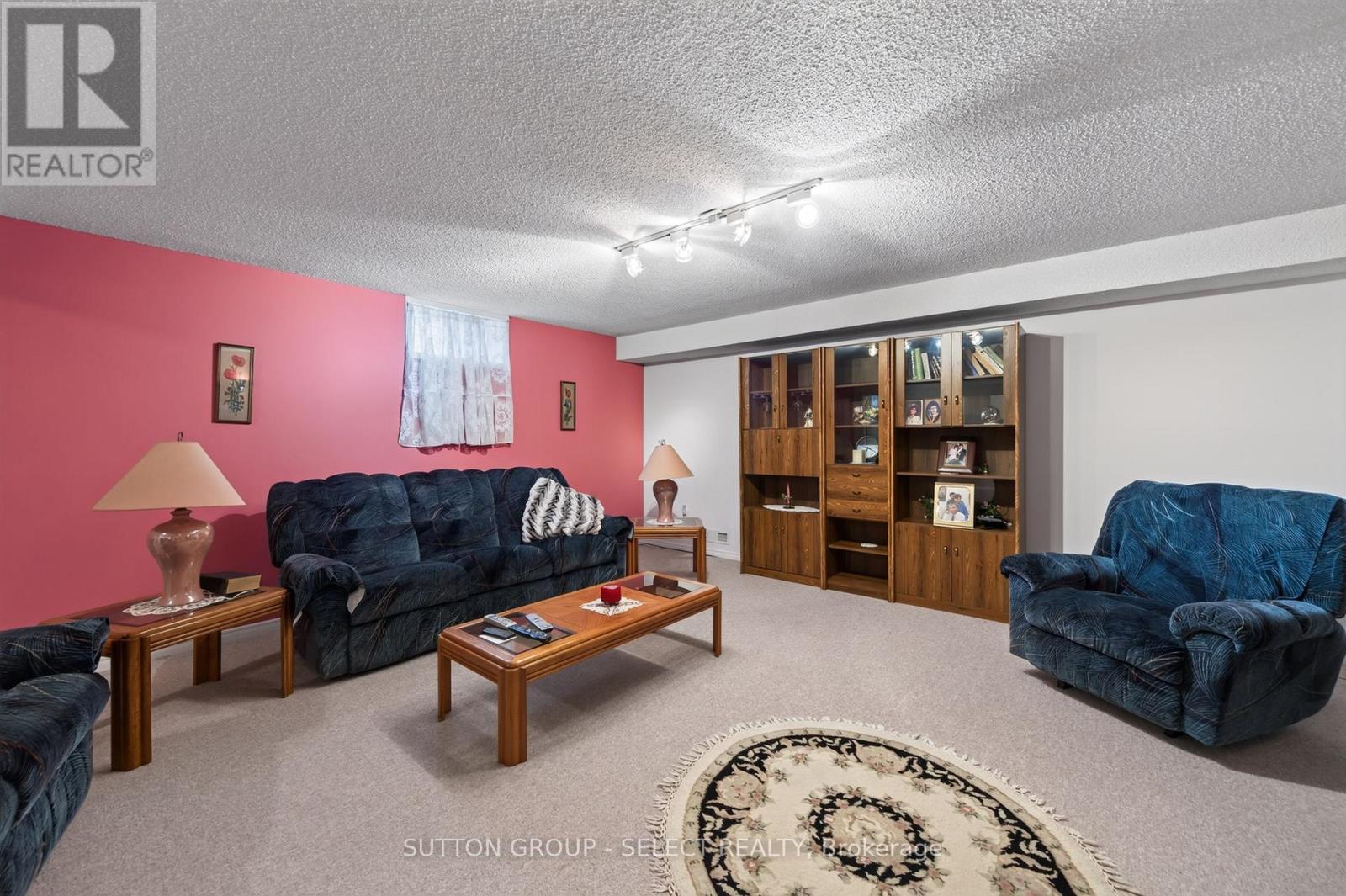 22 - 861 Shelborne Street Property Photo 34