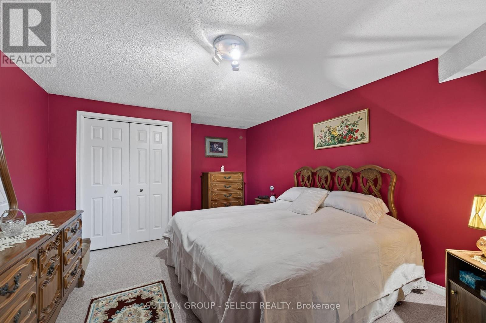22 - 861 Shelborne Street Property Photo 37