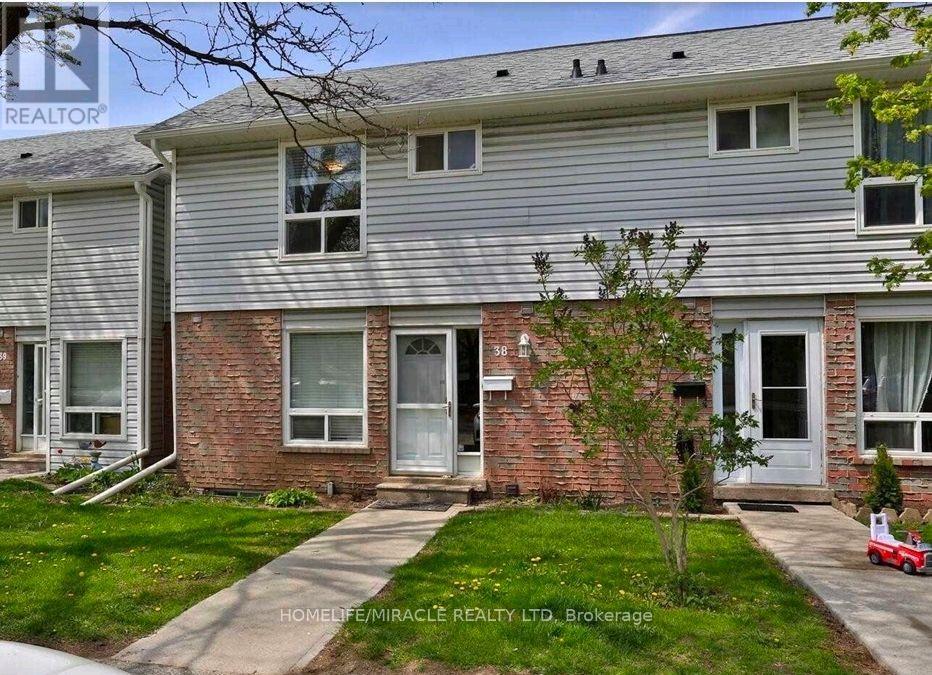 38 - 32 Mowat Boulevard Property Photo 1