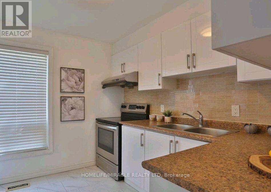 38 - 32 Mowat Boulevard Property Photo 7