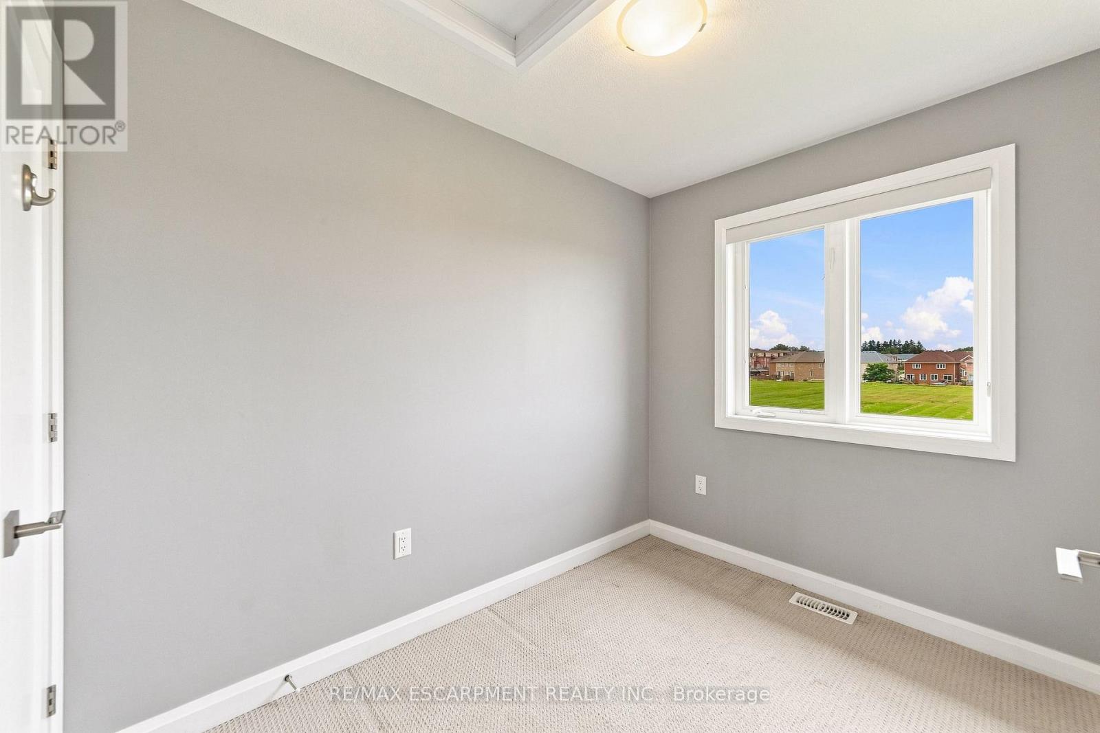 86 - 1169 Garner Road E Property Photo 27