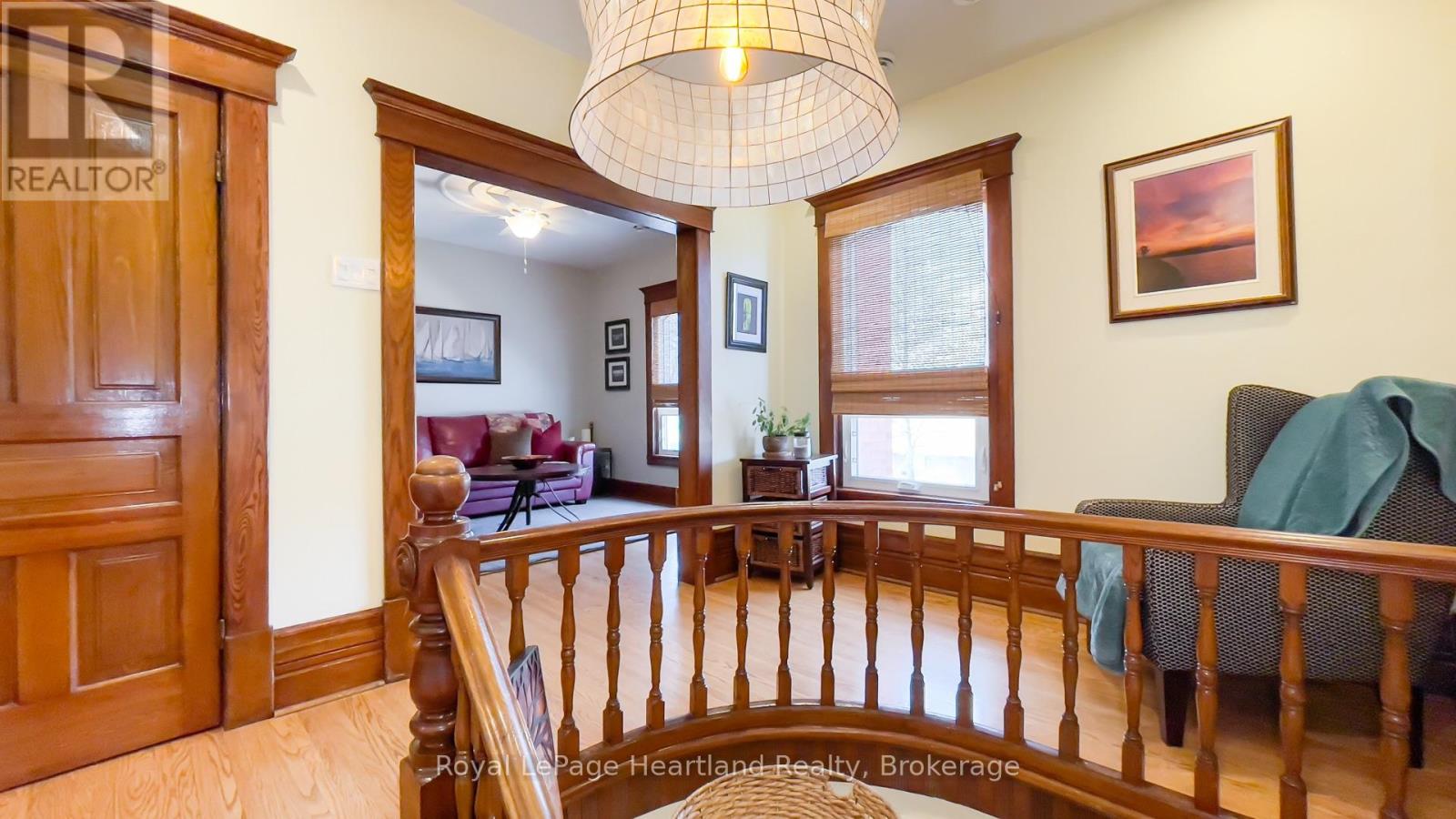 5 Britannia Road W Property Photo 33