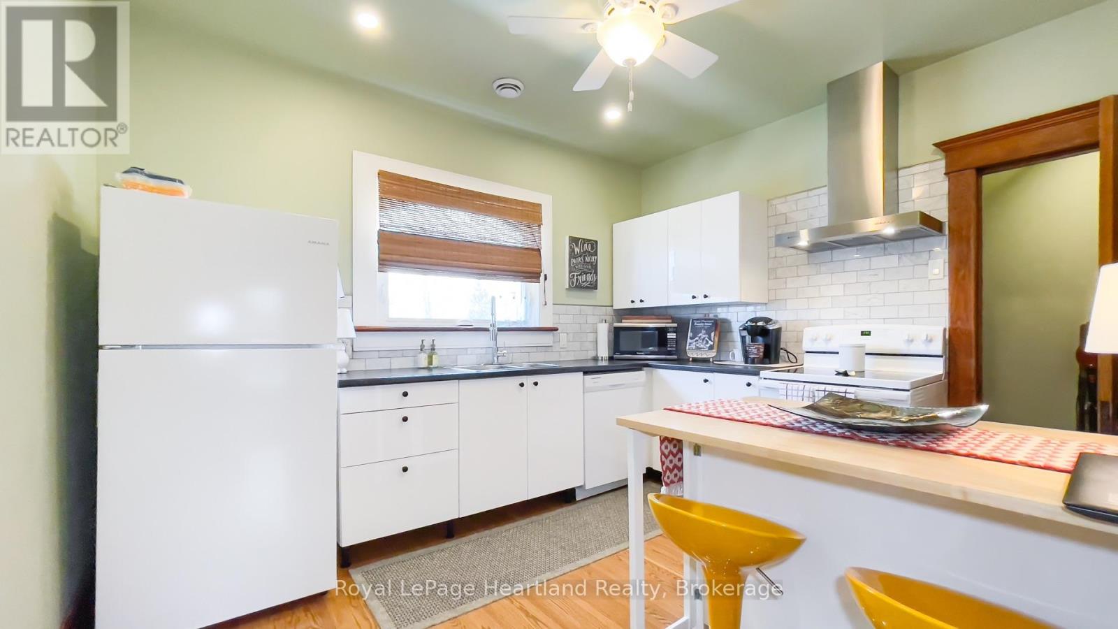 5 Britannia Road W Property Photo 37