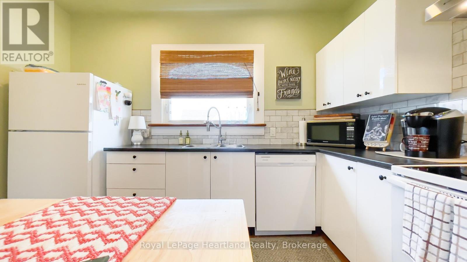 5 Britannia Road W Property Photo 40