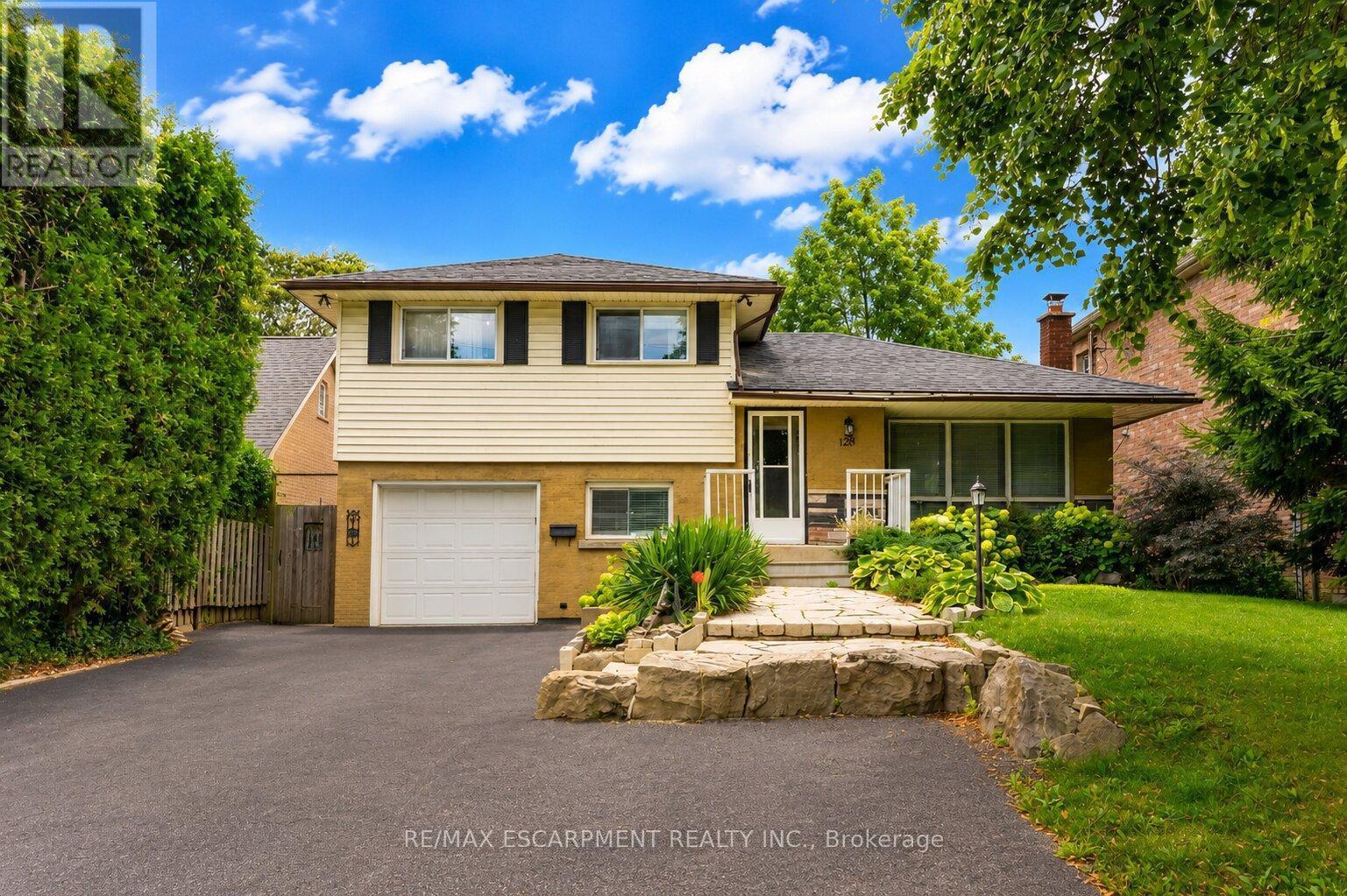 120 Stone Church Road W Property Photo 1