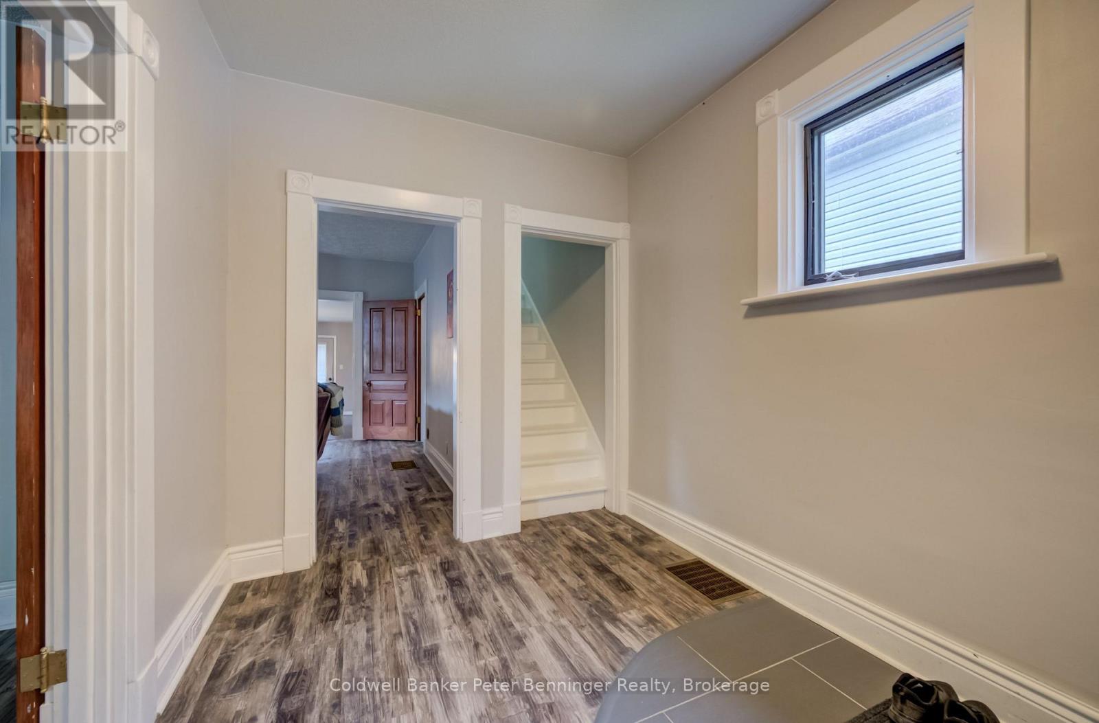 618 8th Avenue Property Photo 6