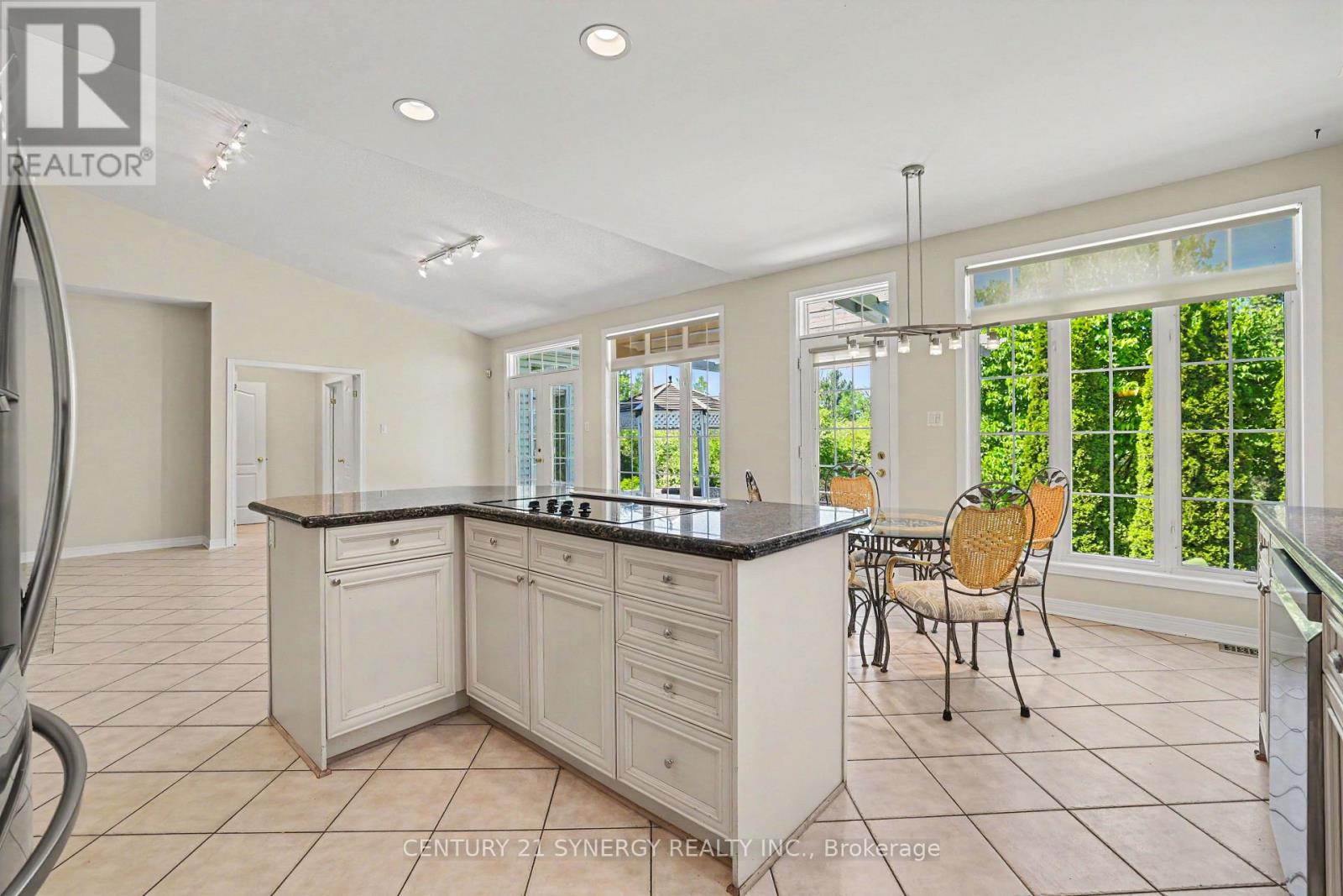 17 Warnock Court Property Photo 13