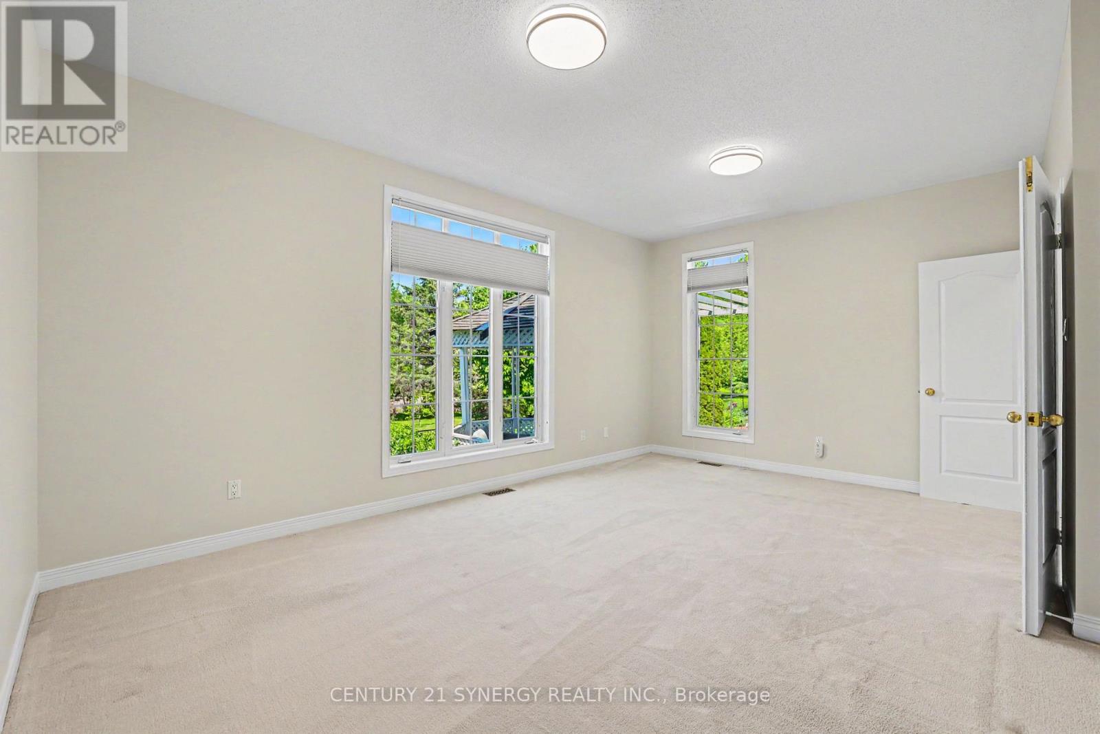 17 Warnock Court Property Photo 27