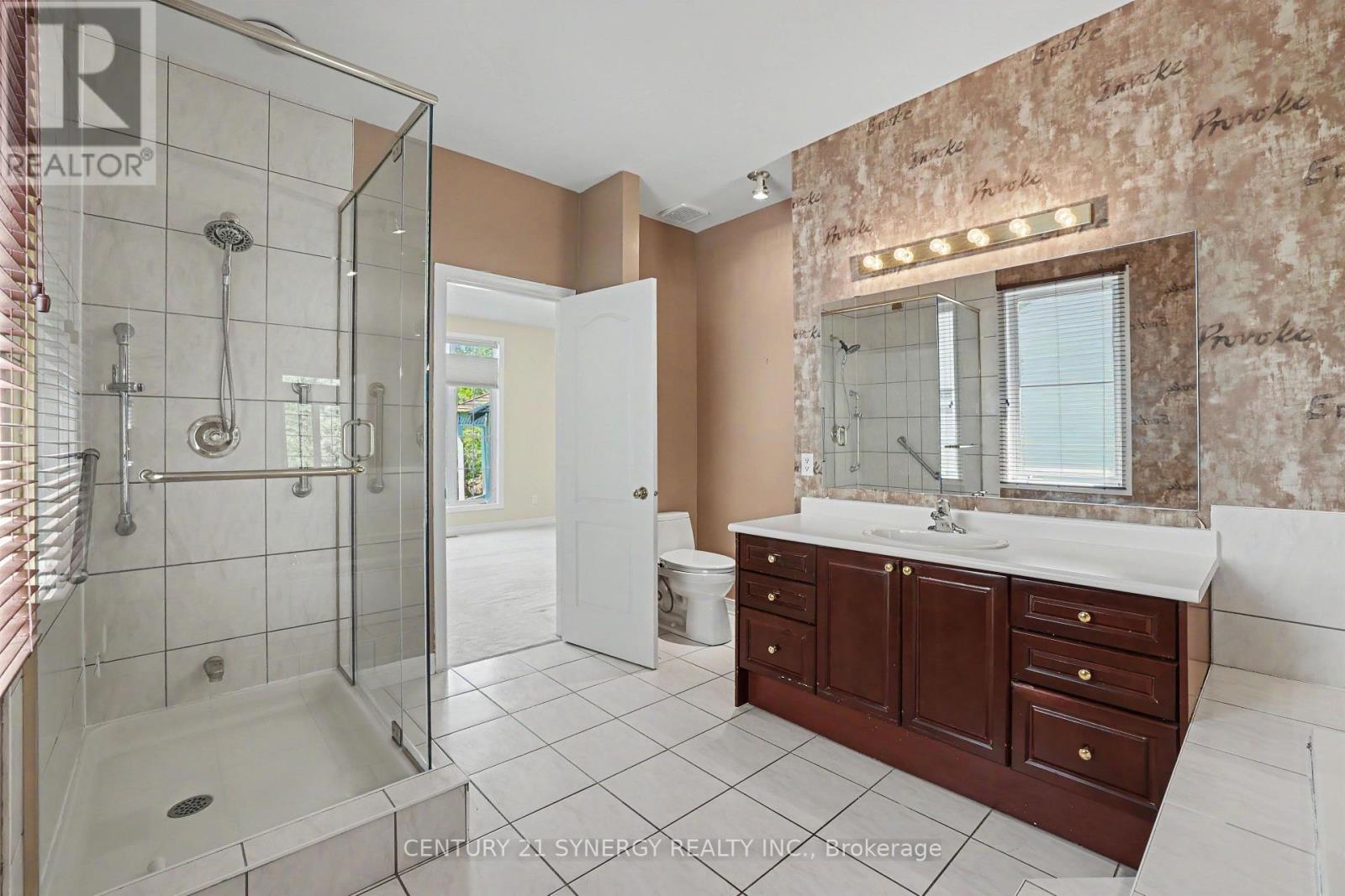 17 Warnock Court Property Photo 30