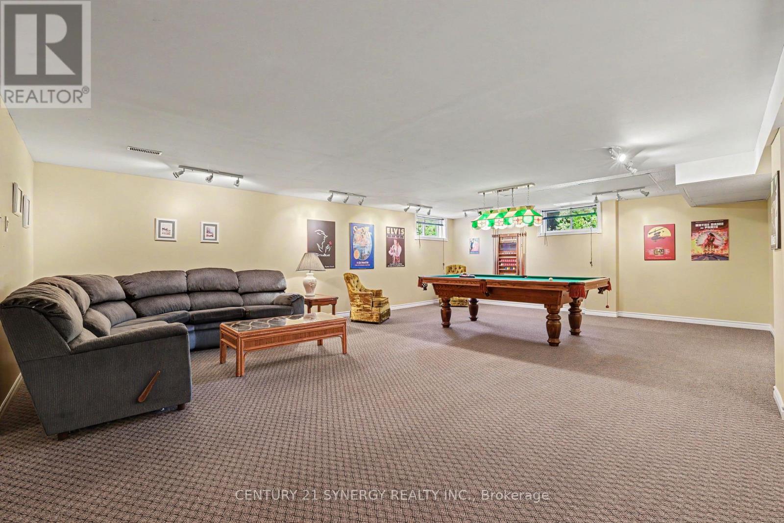 17 Warnock Court Property Photo 34