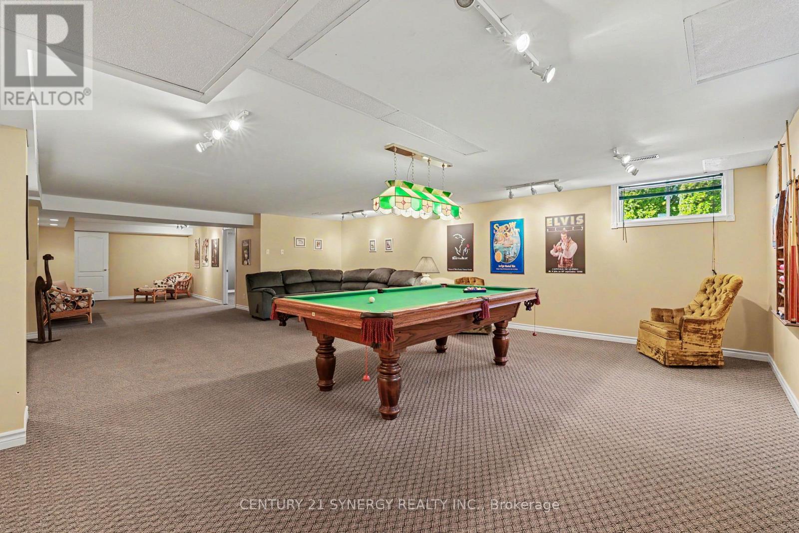 17 Warnock Court Property Photo 35