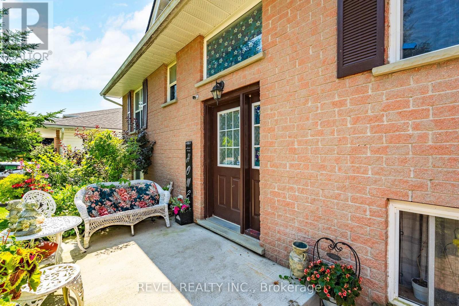 37 Wilson Crescent Property Photo 3