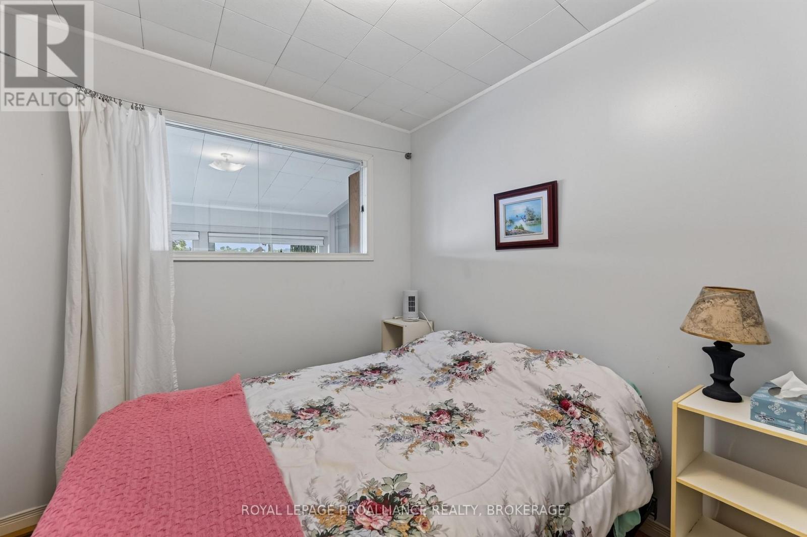 1403b Everett Lane Property Photo 11