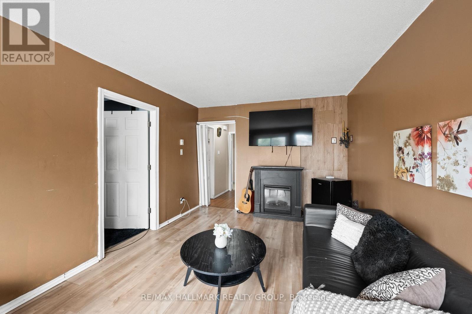 64 - 3415 Uplands Drive Property Photo 8