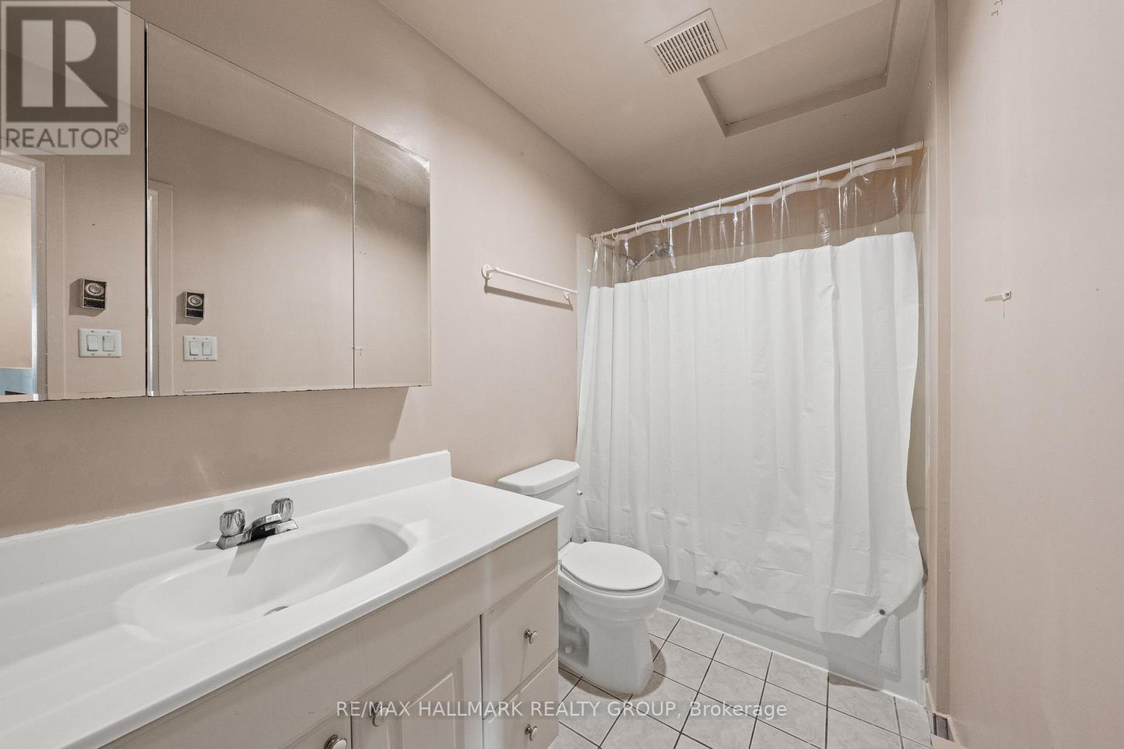 64 - 3415 Uplands Drive Property Photo 26