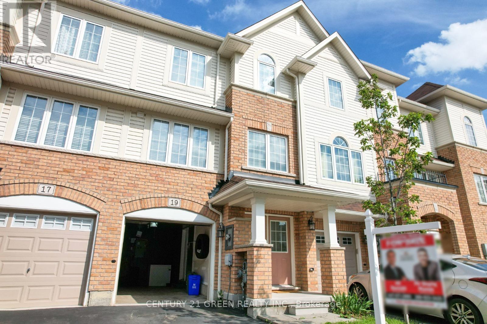 19 England Terrace Property Photo 2