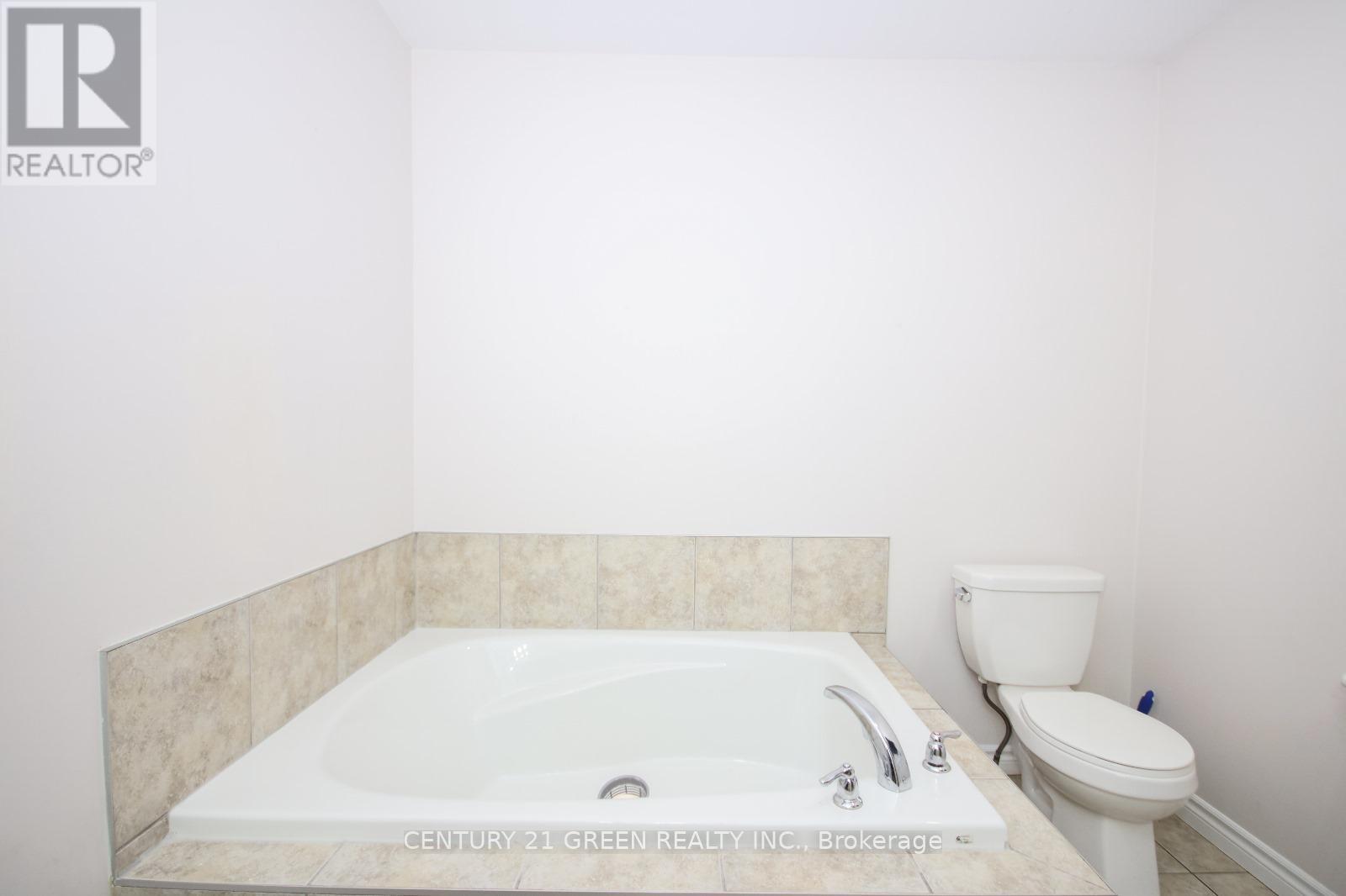 19 England Terrace Property Photo 10