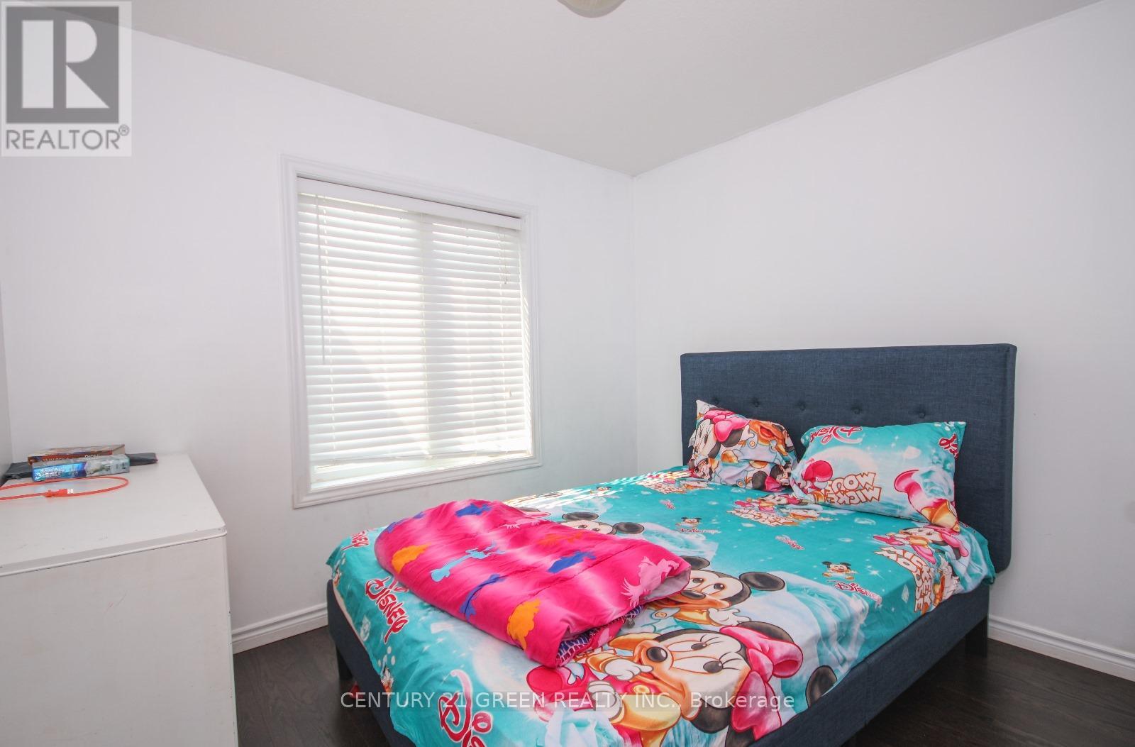 19 England Terrace Property Photo 15