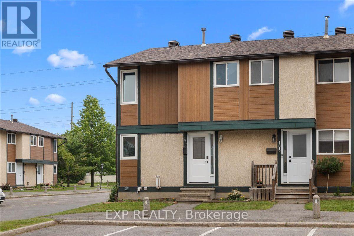167 - 1449 Ridgebrook Drive Property Photo 3