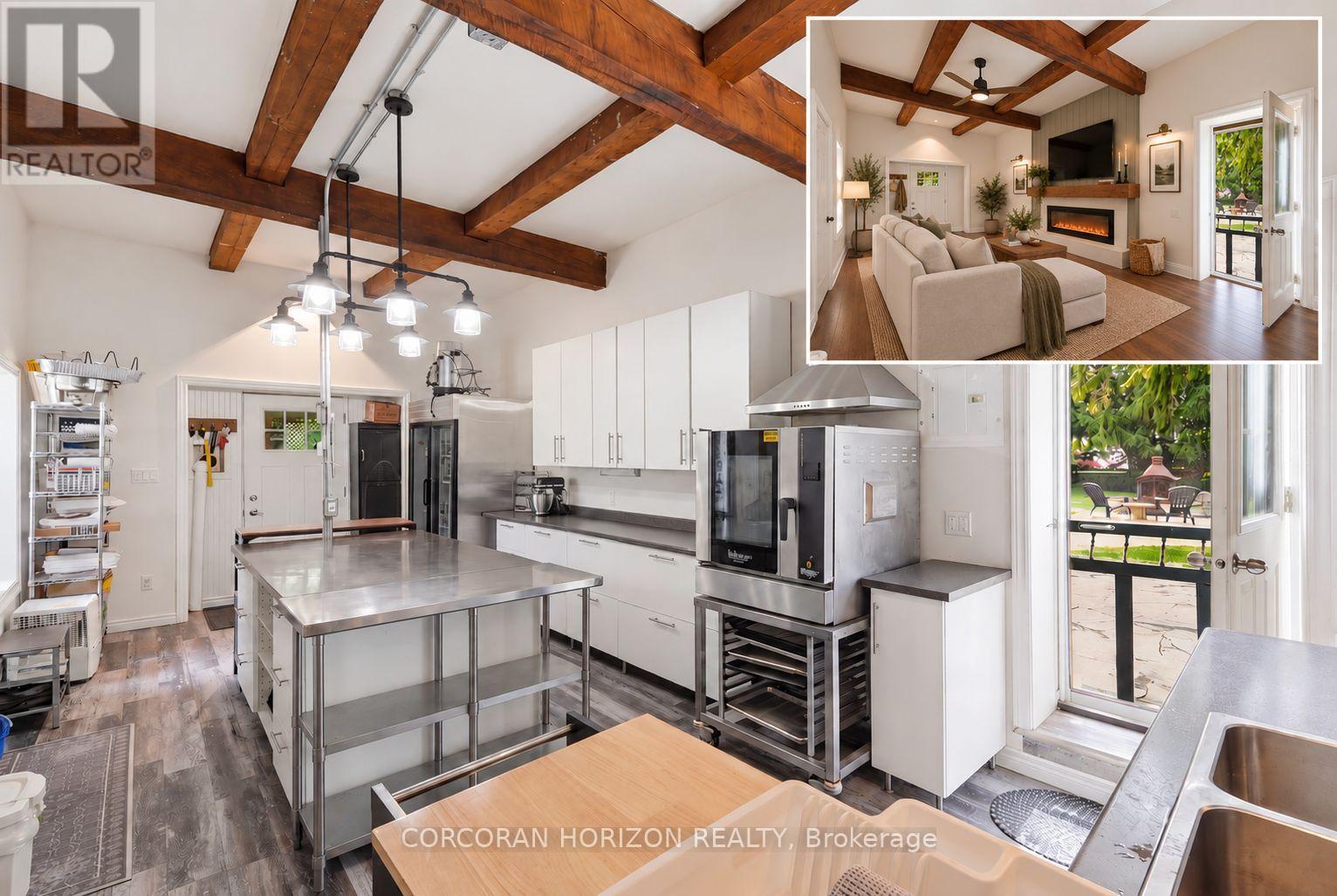 565 St David Street N Property Photo 1