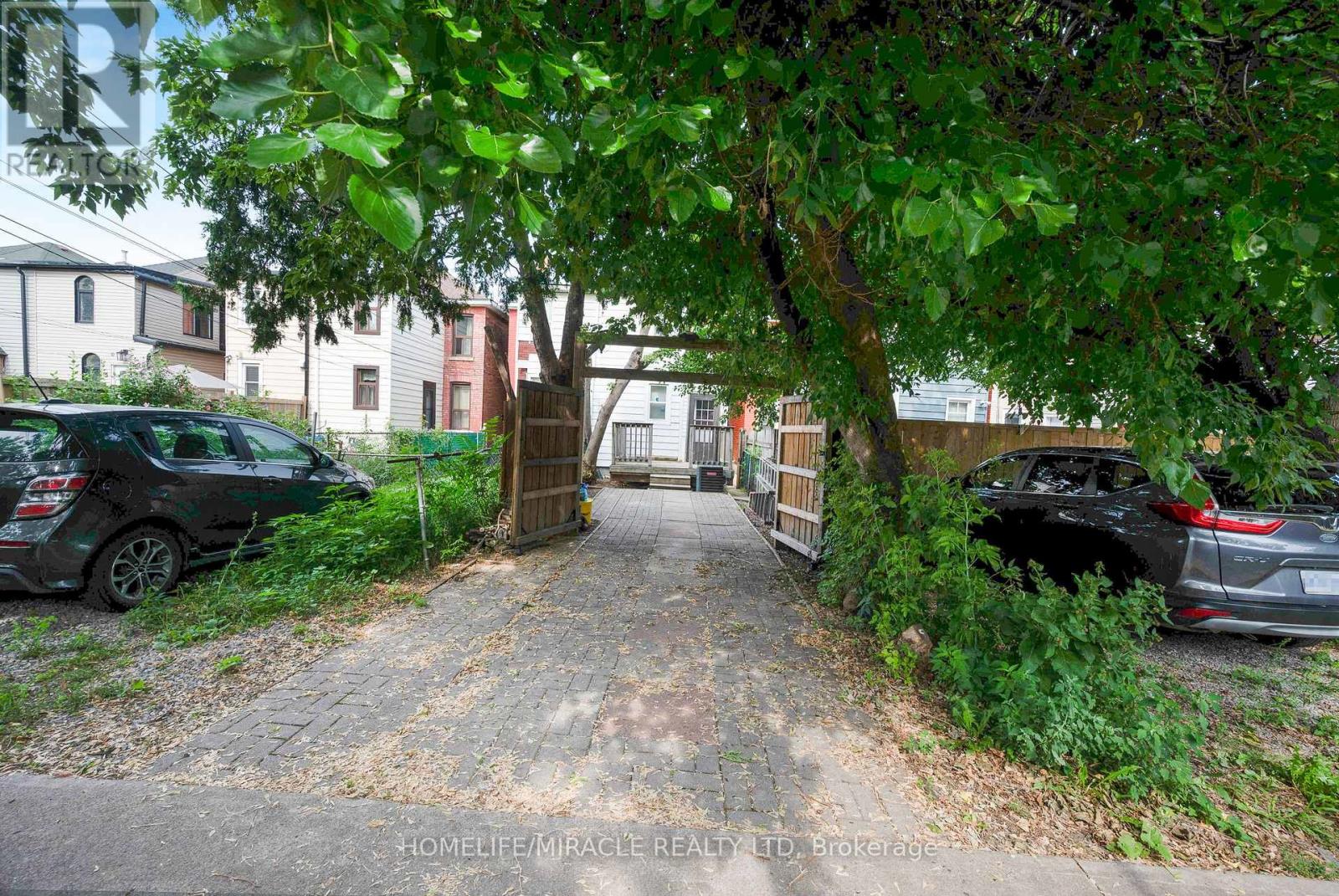 100 Gibson Avenue Property Photo 33