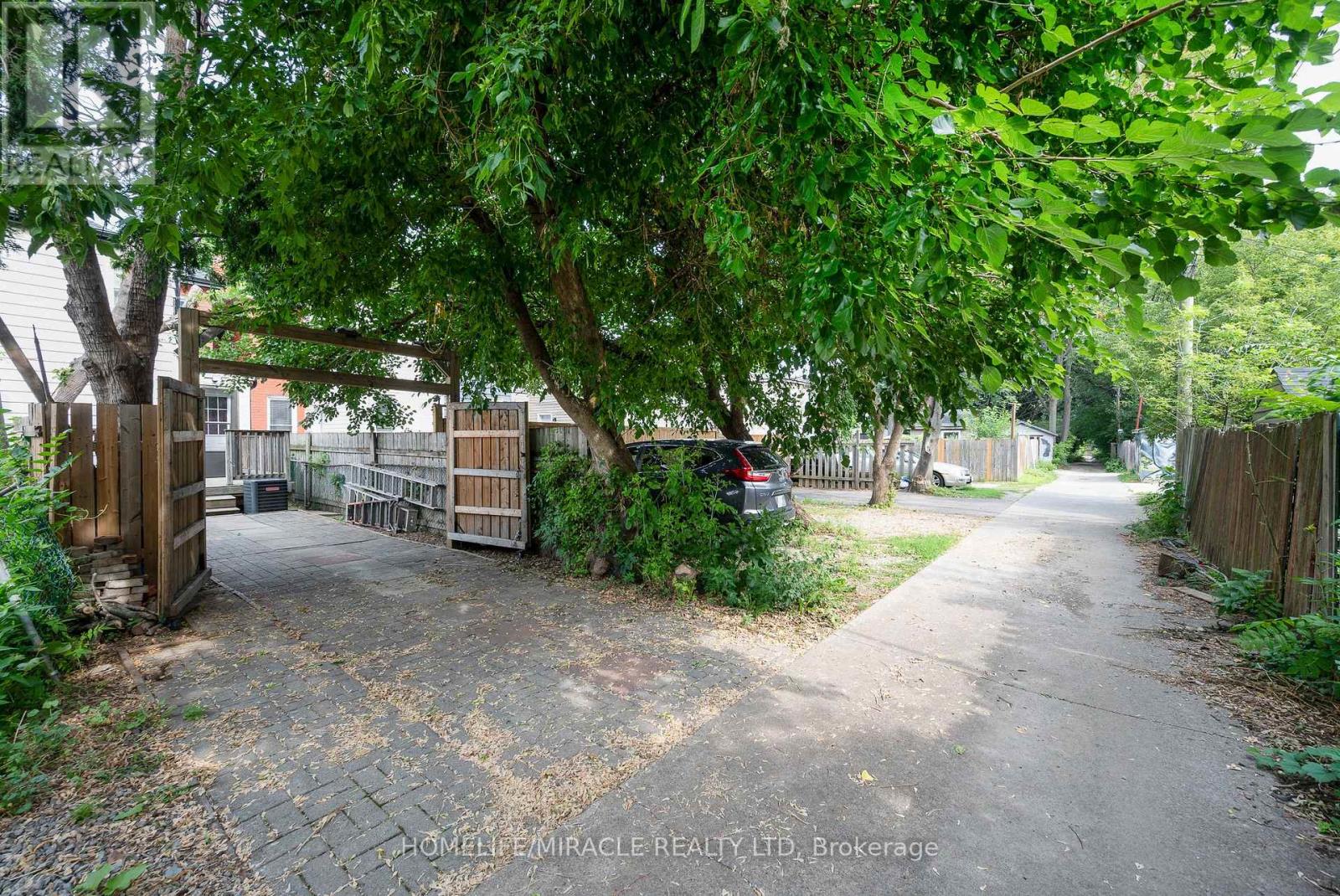 100 Gibson Avenue Property Photo 34