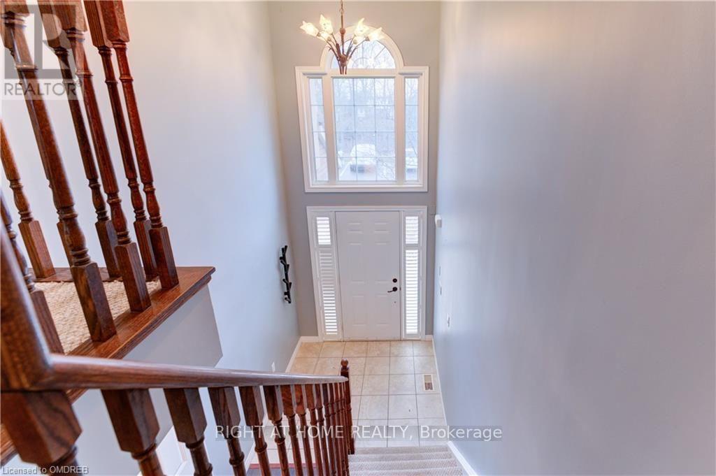 60 - 20 Mcconkey Crescent Property Photo 8