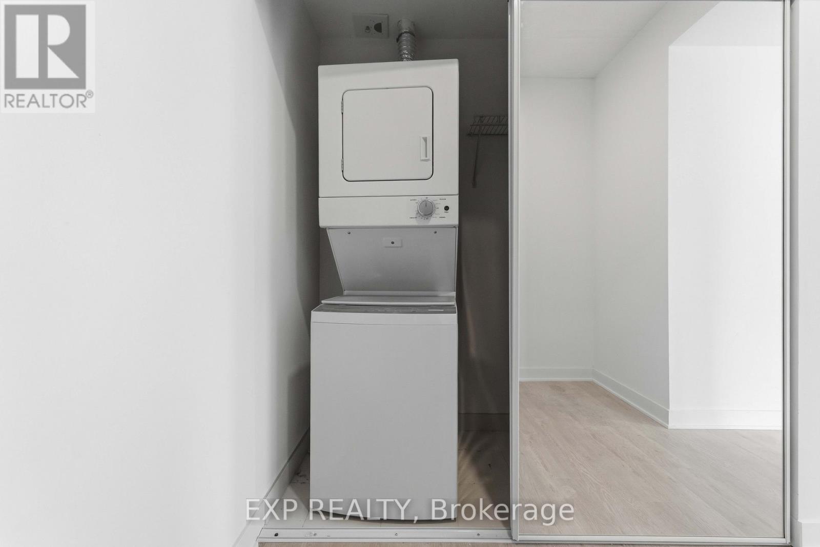 1406 - 2782 Barton Street E Property Photo 11