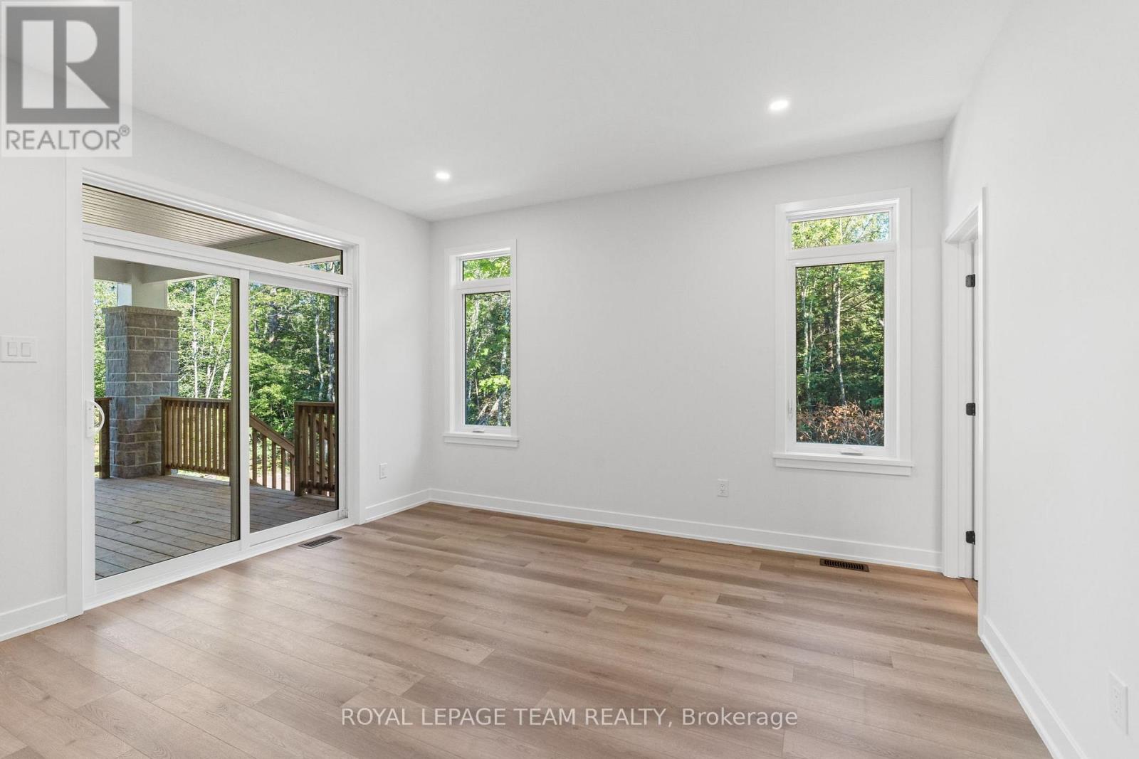 101 Alcock Drive Property Photo 16