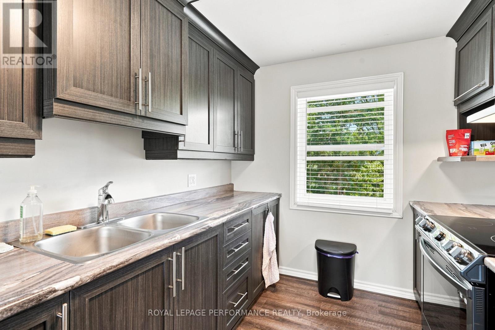 2971 Chartrand Street Property Photo 11