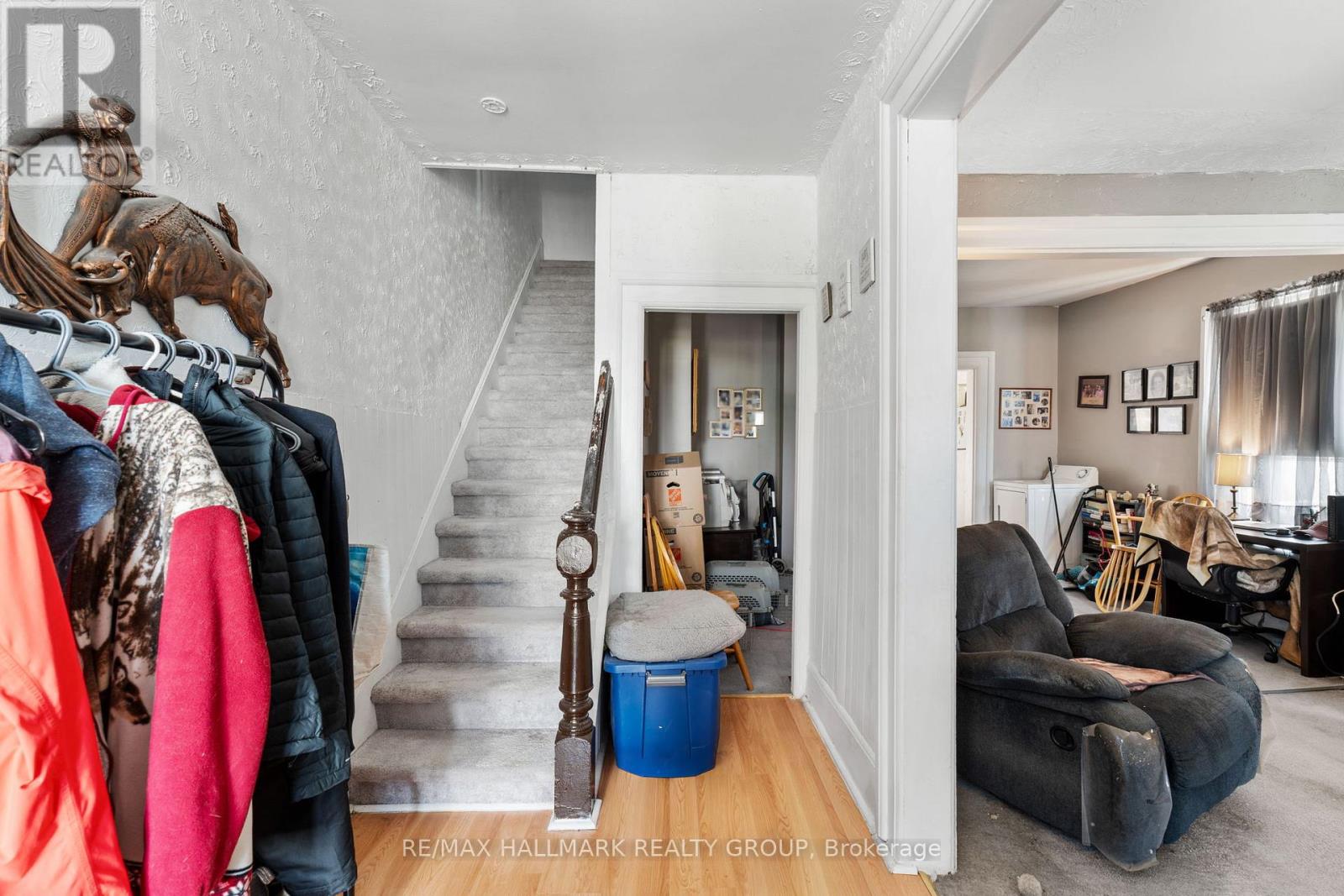 101 Pearl Street W Property Photo 4