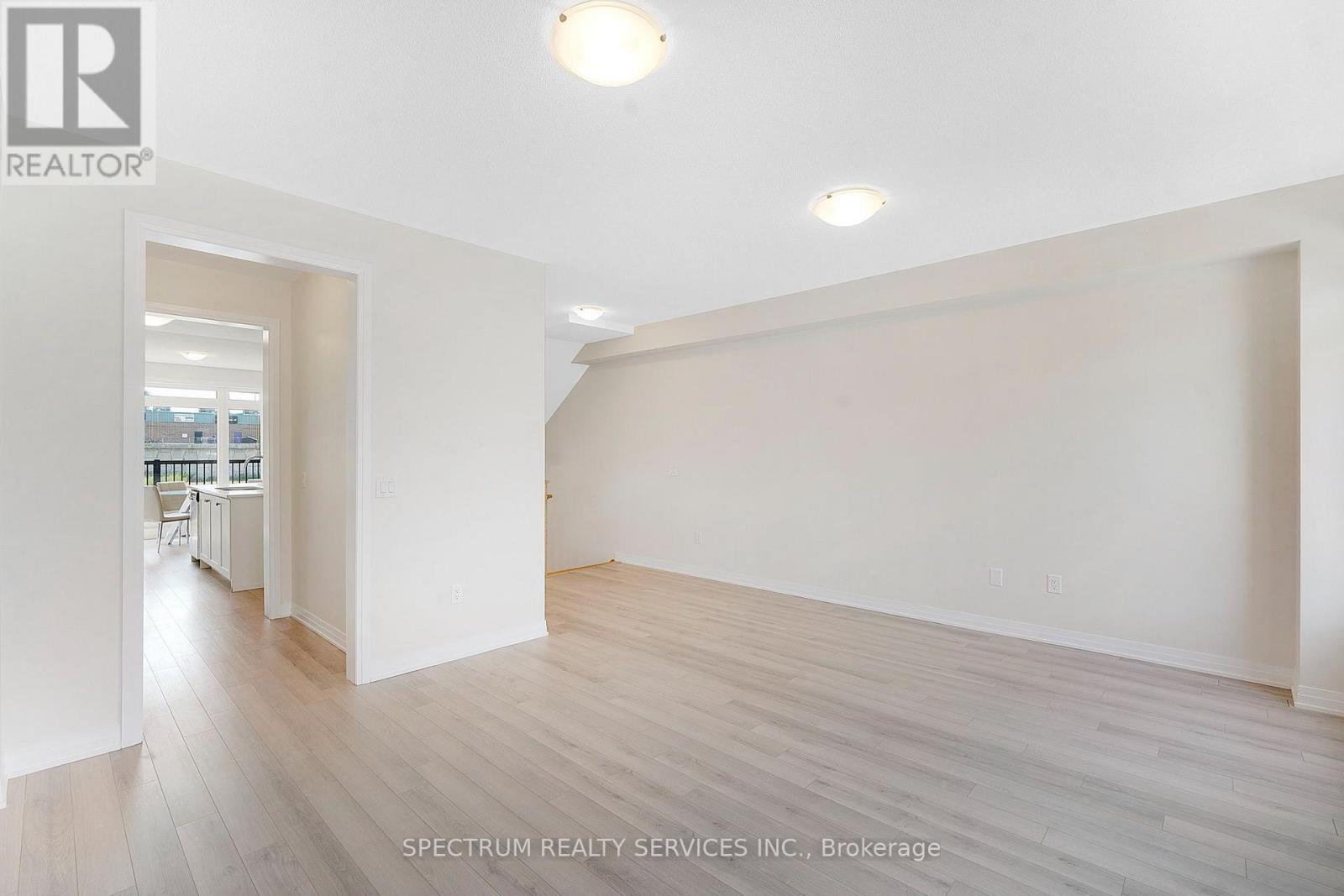 108 - 585 Colborne Street E Property Photo 18
