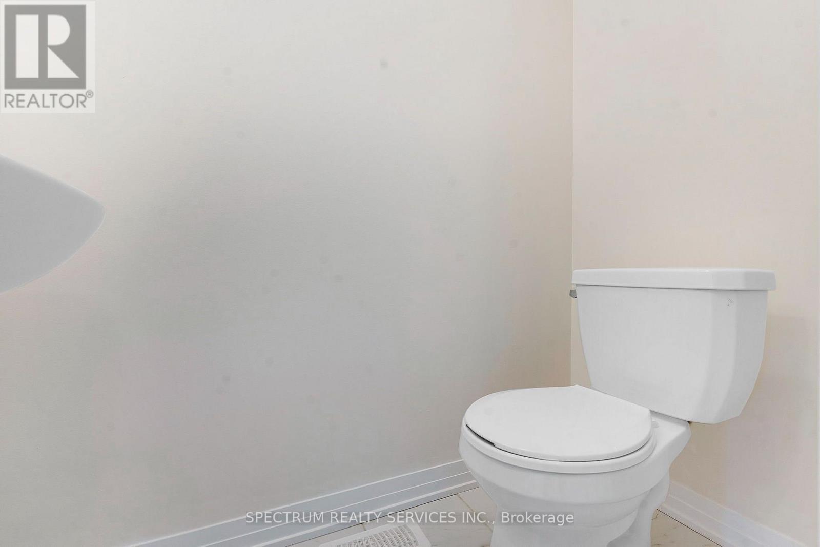 108 - 585 Colborne Street E Property Photo 21
