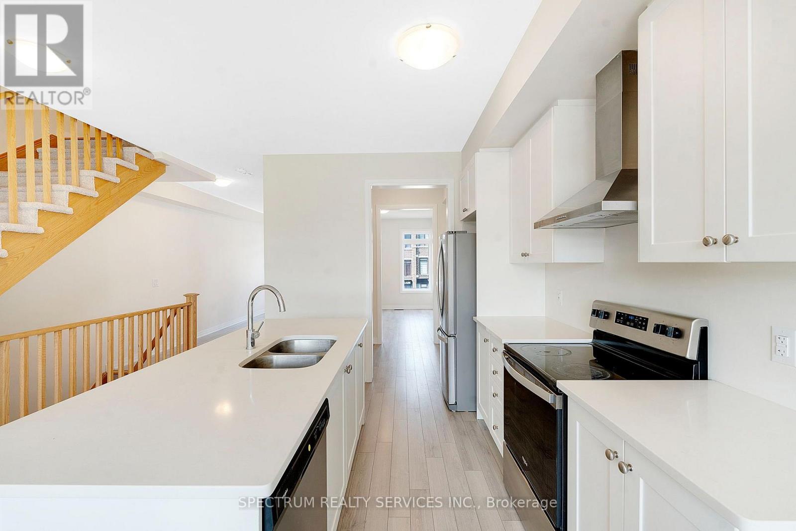 108 - 585 Colborne Street E Property Photo 26