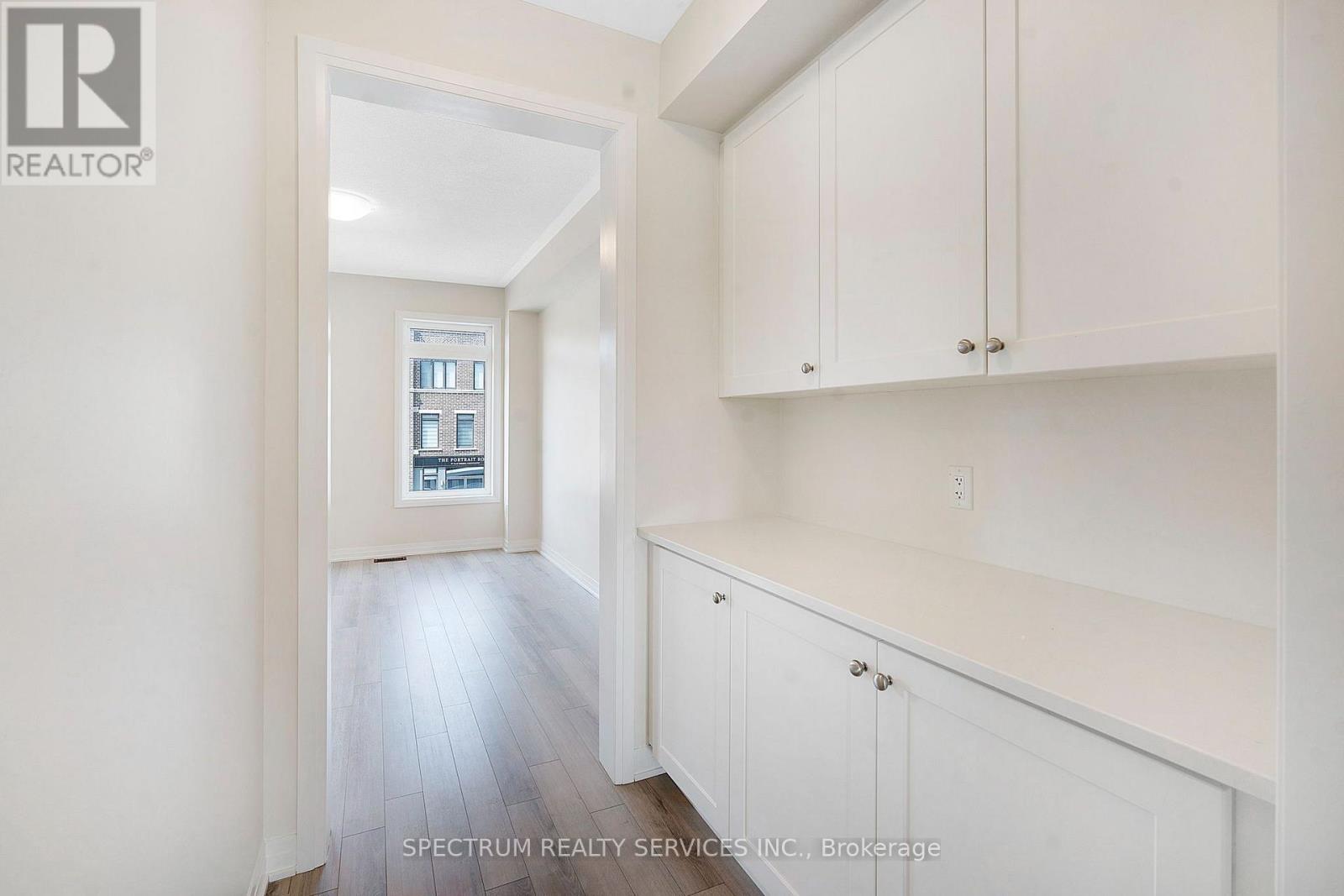 108 - 585 Colborne Street E Property Photo 29