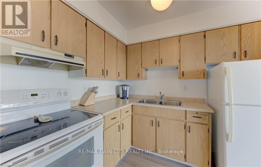 403 - 24 Midland Drive Property Photo 6