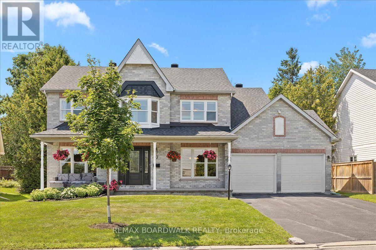 17 SHIPLEY CRESCENT Property Photo 1