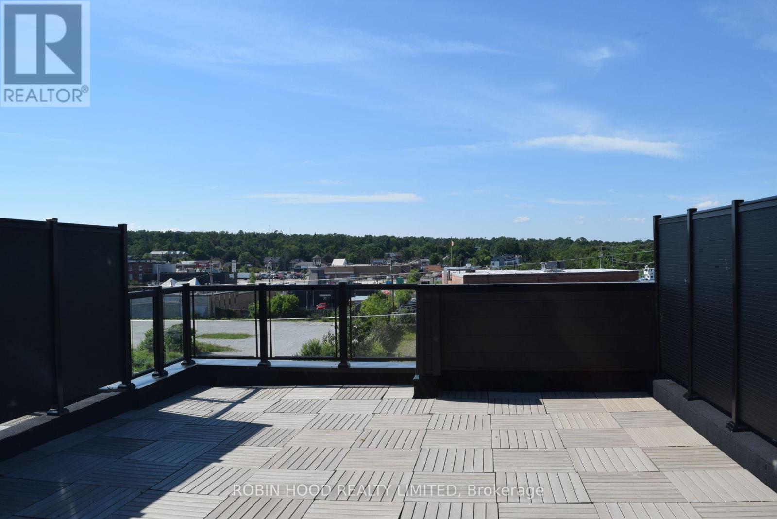 135 Colborne Street Property Photo 7