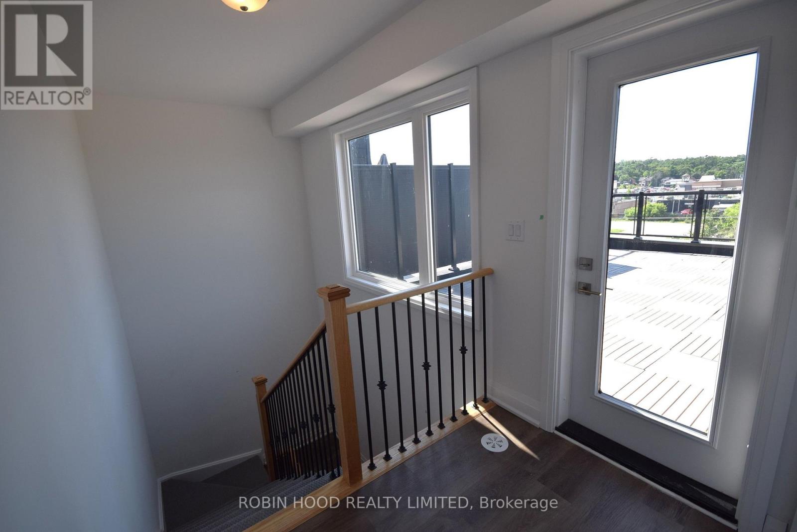 135 Colborne Street Property Photo 9