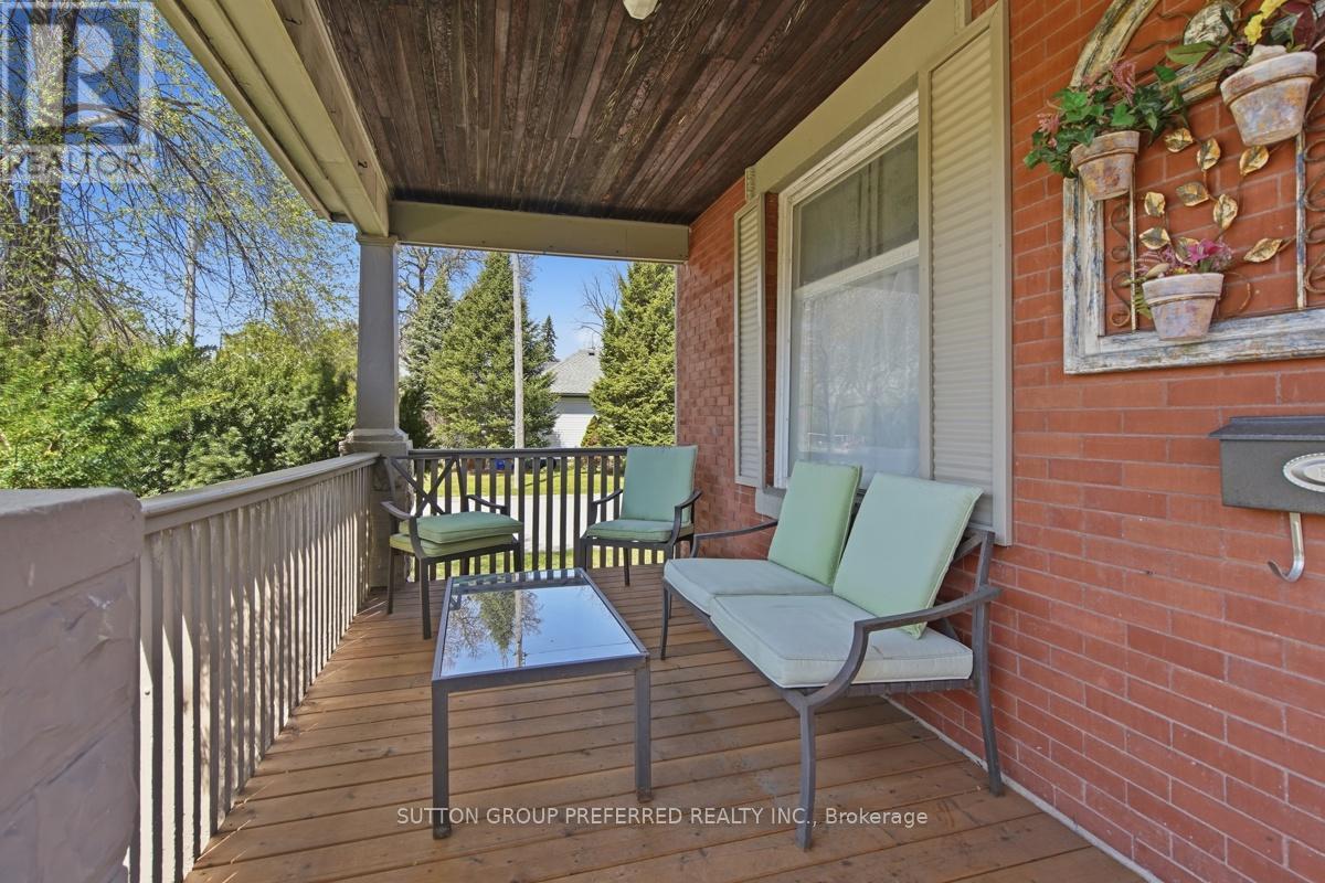 178 East Street Property Photo 4