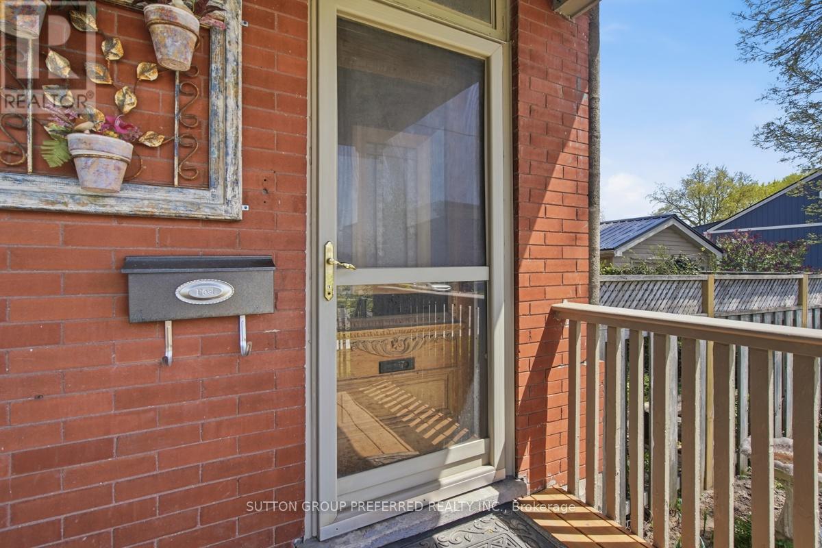 178 East Street Property Photo 5