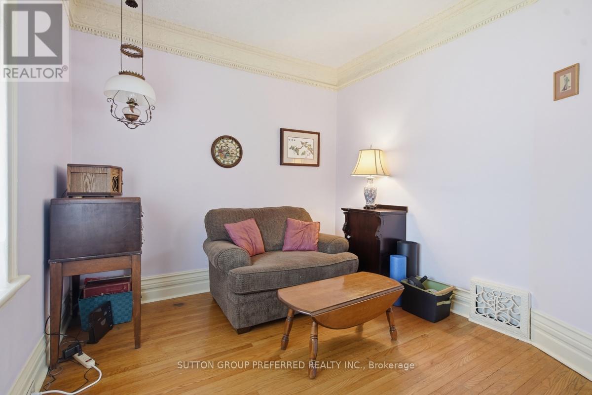 178 East Street Property Photo 9