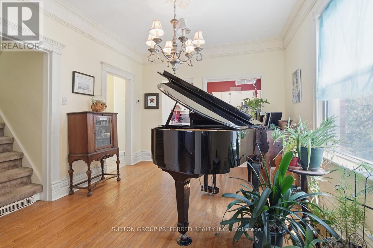 178 East Street Property Photo 11