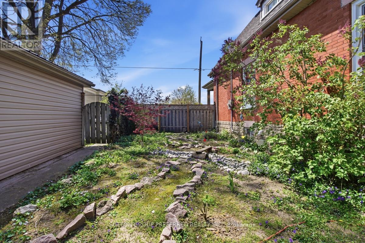 178 East Street Property Photo 38