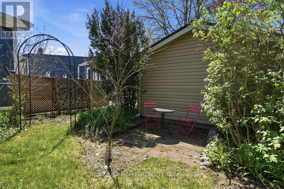 178 East Street Property Photo 43