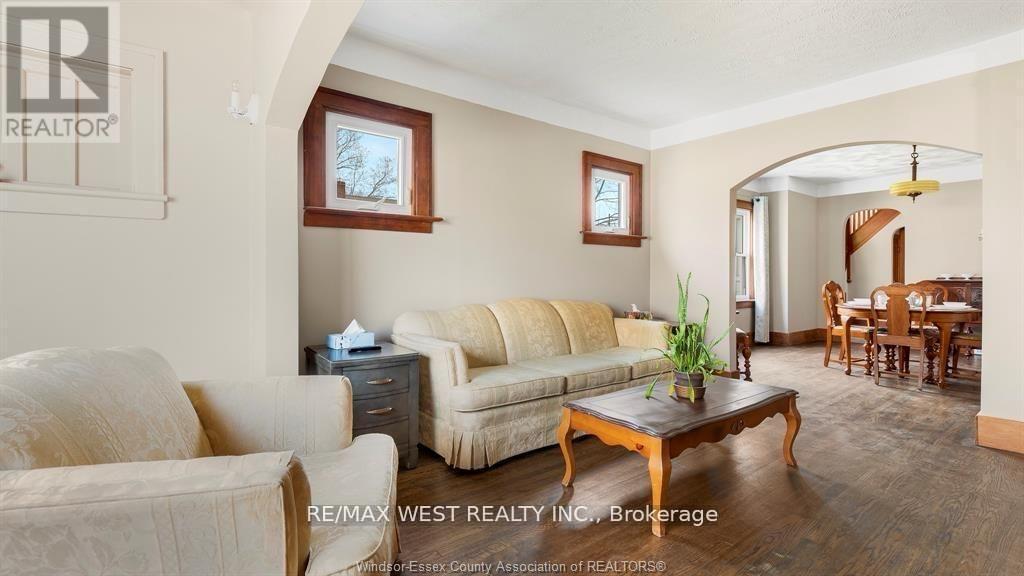 959 Westminster Boulevard Property Photo 6