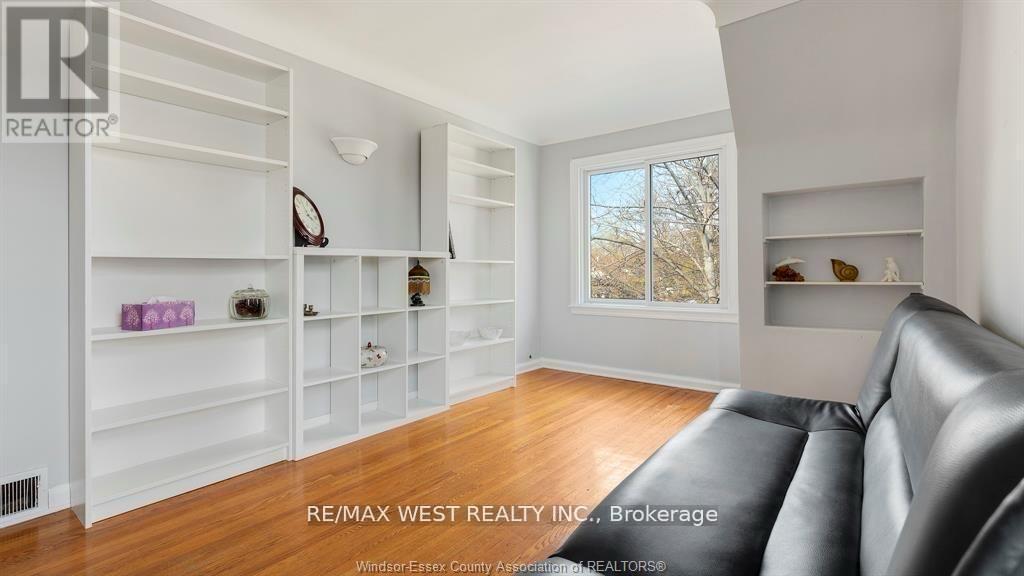 959 Westminster Boulevard Property Photo 23