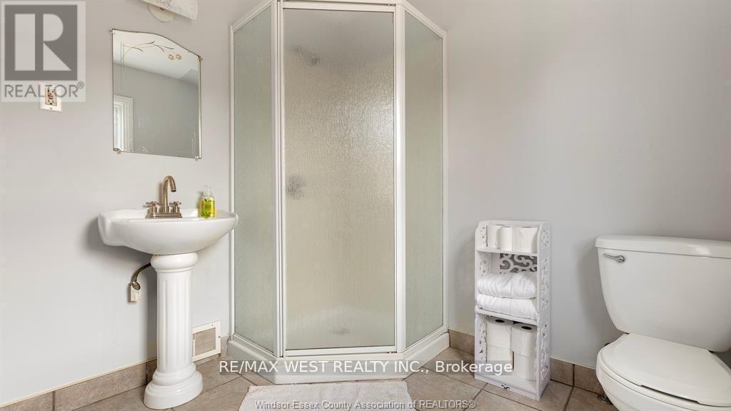 959 Westminster Boulevard Property Photo 26