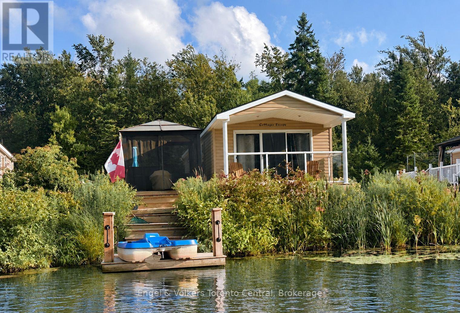 T115 - 7489 Sideroad 5 E Property Photo 1