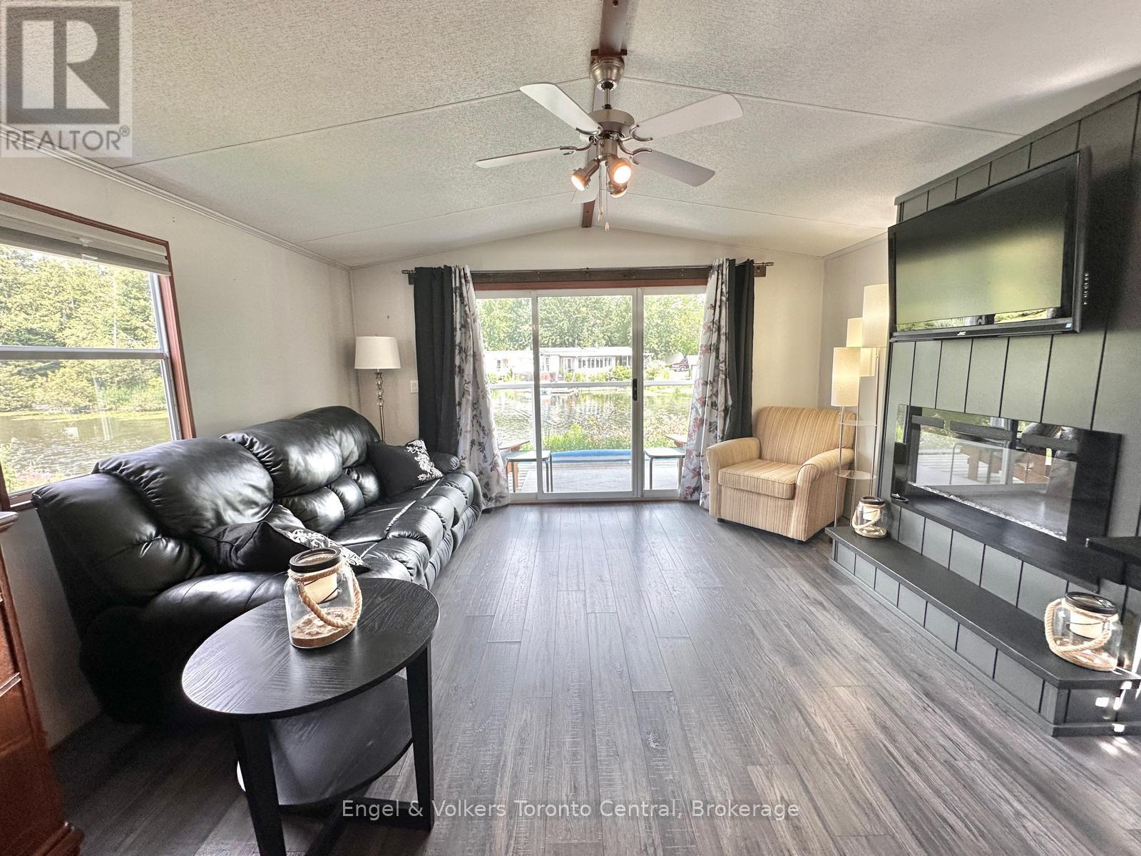 T115 - 7489 Sideroad 5 E Property Photo 15
